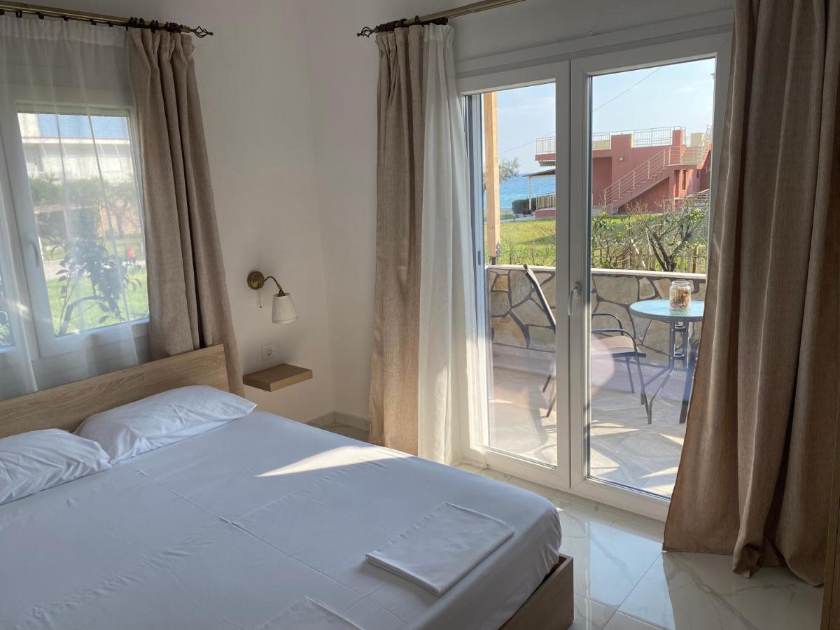 Sofia Guesthouse Неа-Скіоні Екстер'єр фото