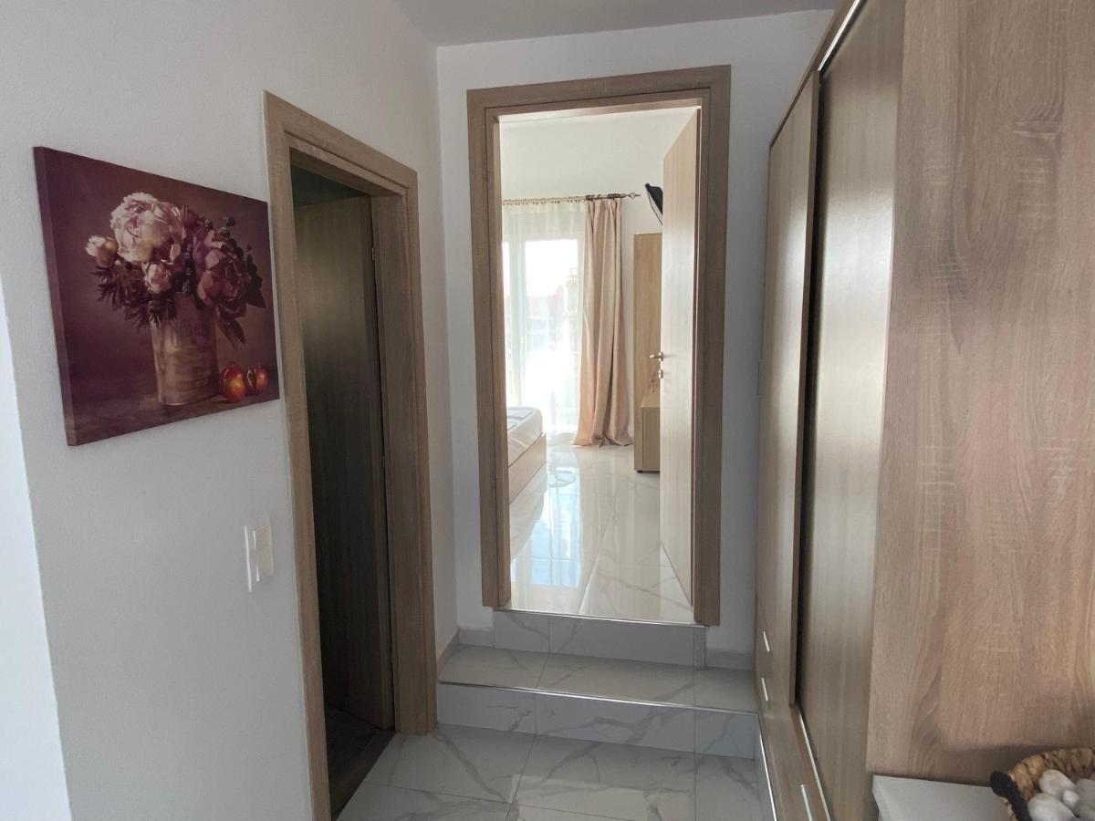 Sofia Guesthouse Неа-Скіоні Екстер'єр фото