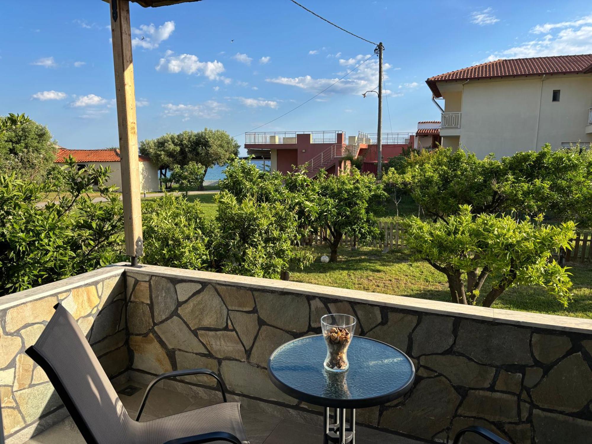Sofia Guesthouse Неа-Скіоні Екстер'єр фото